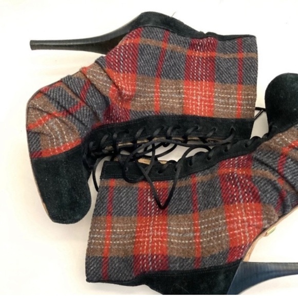 L.A.M.B. Blazon Plaid Lace Up Suede Bootie Heels 7.5 - Picture 6 of 9